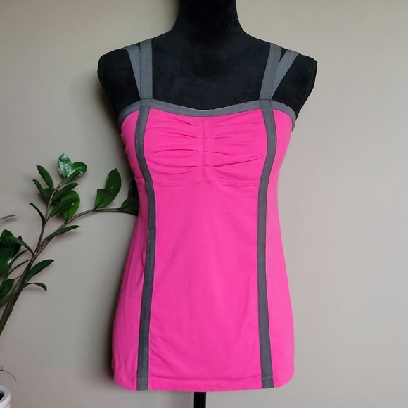 Lululemon Insight tank - Picture 2 of 6